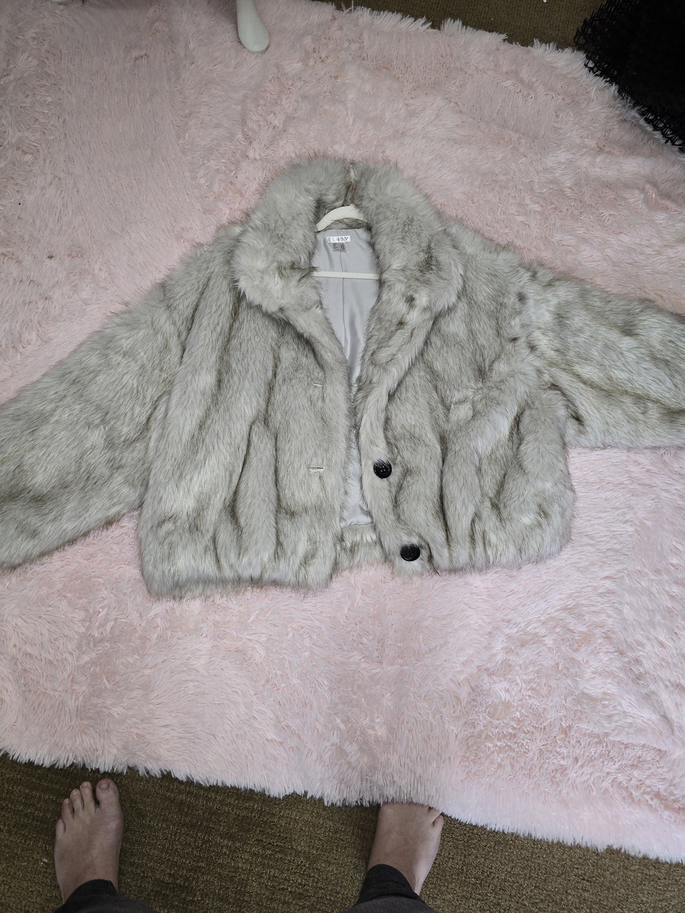 Ladys Winter fur coat color gray, chopped at the waist